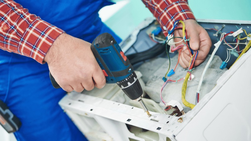 Manisa Bosch Bosch çamaşır makinesi kart tamiri – Su almama arızası orijinal parça ile giderildi. - Teknik servis örneği